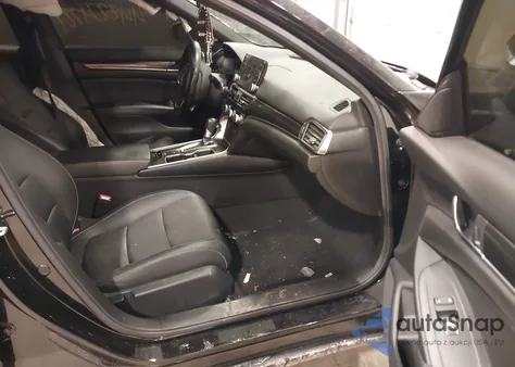 2021 Honda Accord Sport z USA, uszkodzony, nr VIN 1HGCV1F32MA102455